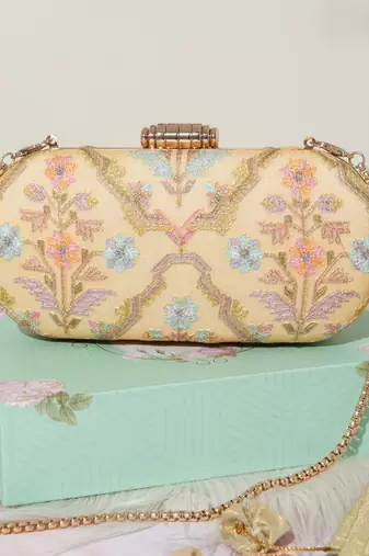 Avira capsule clutch- yellow