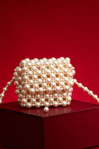 Alba off-white pearl belt bag