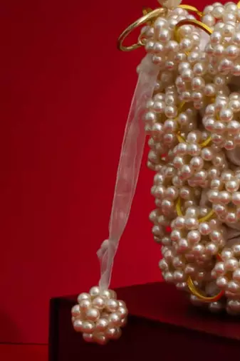 Leila off-white pearl ring bucket bag