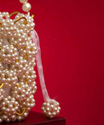 Leila off-white pearl ring bucket bag 4