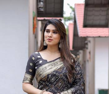 Dola Silk Block Print Bandhej Print Saree 2