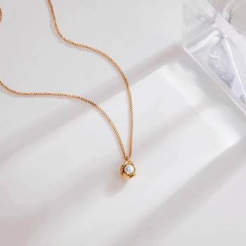 Gold toned anti-tarnish daily useable western look chain with pearl nest small pendant 2
