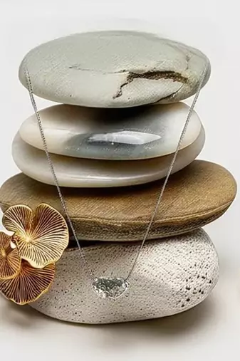 Steel toned anti-tarnish daily useable western look chain pendant