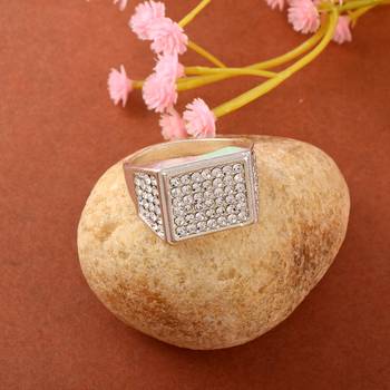 Memoir brass silverplated lab grown imitation diamonds fashion jewellery finger ring for men 1