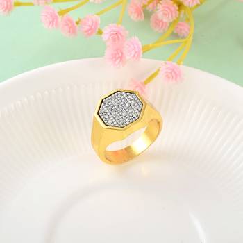Memoir brass goldplated lab diamond moissanite unisex engagement wedding men fashion jewellery finger ring   1