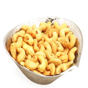 Diwali dryfruits  hampers- silver aluminium  roasted cashew bowl 1
