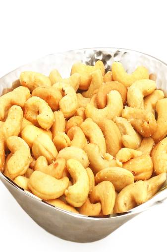 Diwali dryfruits  hampers- silver aluminium  roasted cashew bowl