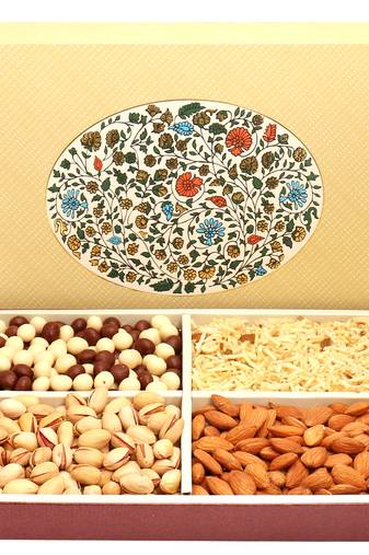 Eco 4 part  print hamper box with almonds, pistachios, namkeen and  nutties 600 gms