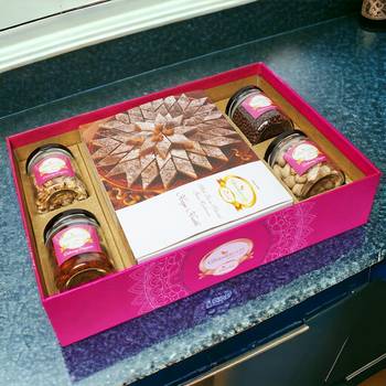 Ghasitaram big hamper tray  of kaju katlis , peri almonds, pistachios, wheat puffs and choco rice crispies 1