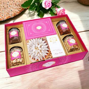 Ghasitaram big hamper tray of kaju katlis, milk cake, peri almonds, pistachio, wheat puffs and choco rice crispies 1