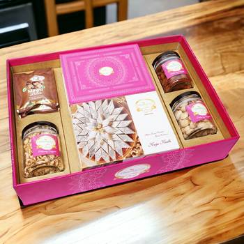 Ghasitaram big hamper tray of kaju katlis, milk cake, peri almonds, pistachio, wheat puffs and mewa bites 1