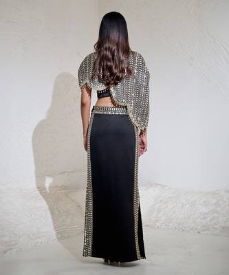 Black georgette cape skirt with inner 5