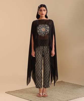 Eraya printed Top,Pant With Cape 1
