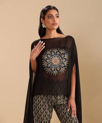 Eraya printed Top,Pant With Cape 3