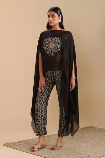 Eraya printed Top,Pant With Cape