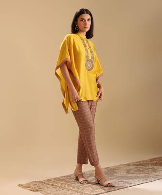 Yellow  chanderi eraya embellished kaftan set 3