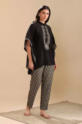 Black chanderi eraya embellished kaftan set