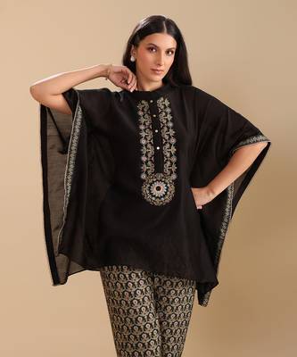 Black chanderi eraya embellished kaftan set 5