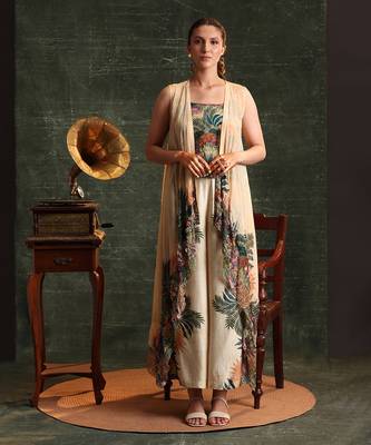 Beige  chanderi  kaira embellished co-ord set with a cape 1