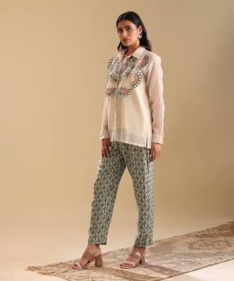 Beige top handloom net and bottom linen  earaya applique co-ord set 2