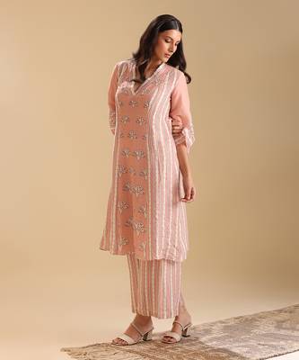 Peach  linen naqsh embellished kurta set 4