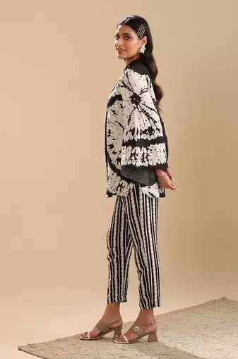 Black and white  linen naqsh embellished co-ord set set
