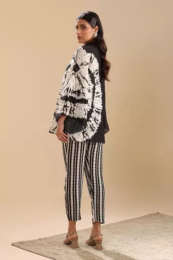 Black and white  linen naqsh embellished co-ord set set