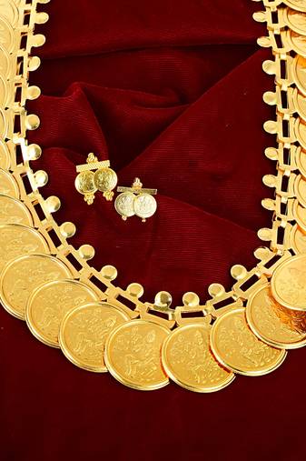 Memoir brass gold plated big lakshmi coin necklace set women