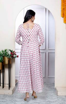 Women pure cotton printed pink anarkali kurta with dupatta set 3