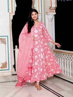 Womens pink cotton floral print anarkali kurta with dupatta 1