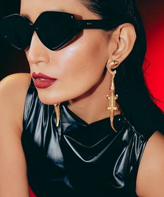 Gold alligator kiki earrings 1