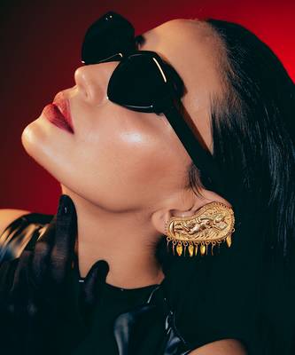Gold kaveri earrings 1