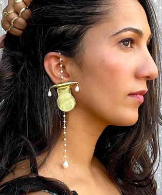 Gold ellora earrings 1