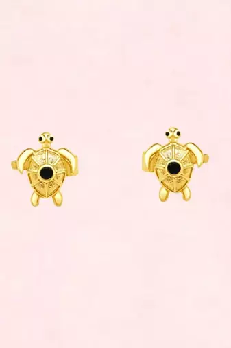 Gold turtle ear cuff