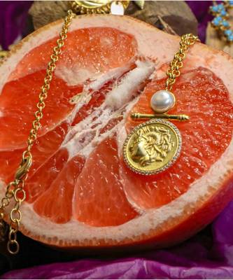 Gold royalty chain 2