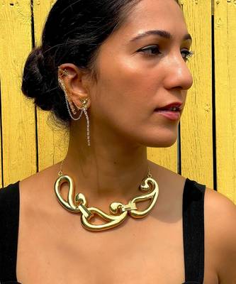 Gold paisely chain 1