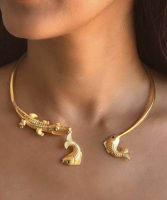 Gold alligator choker 3