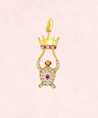 Gold turtle crown pendant 1