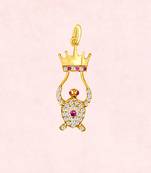 Gold turtle crown pendant