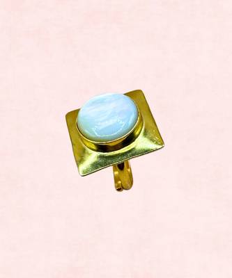 White mother of pearl ring 2