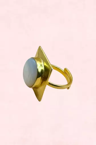 White mother of pearl ring