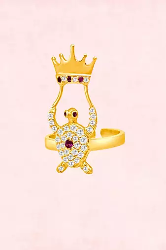 Gold turtle crown nail ring