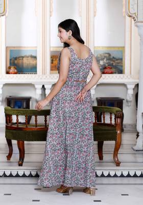 Womens grey floral printed crop top and skirt co-ord set 3
