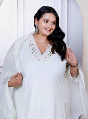 Womens plus size cream colour v neck embroidered chanderi kurta with palazzo and dupatta set 3