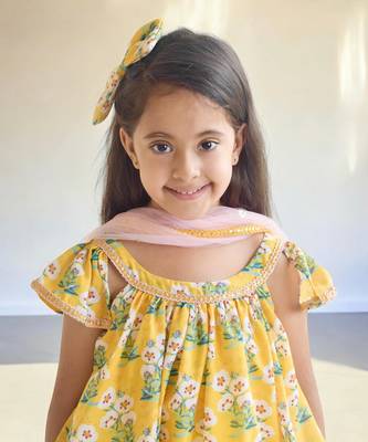 Yellow printed kurti with dhoti 3