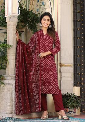 Maroon  cotton  hand   work straight  kurti pant dupatta set 4