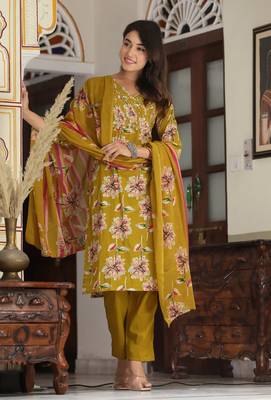 Mustrad   cotton  hand   work straight  kurti pant dupatta set 3