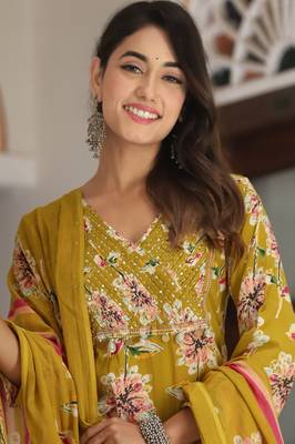 Mustrad   cotton  hand   work straight  kurti pant dupatta set 4