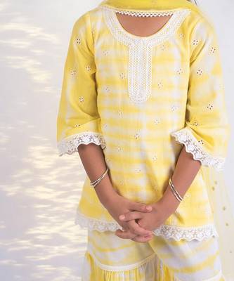 Yellow tie and dye kurti sharara set 4
