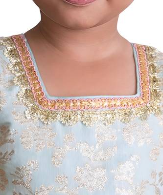 Blue brocade choli with lehenga 4